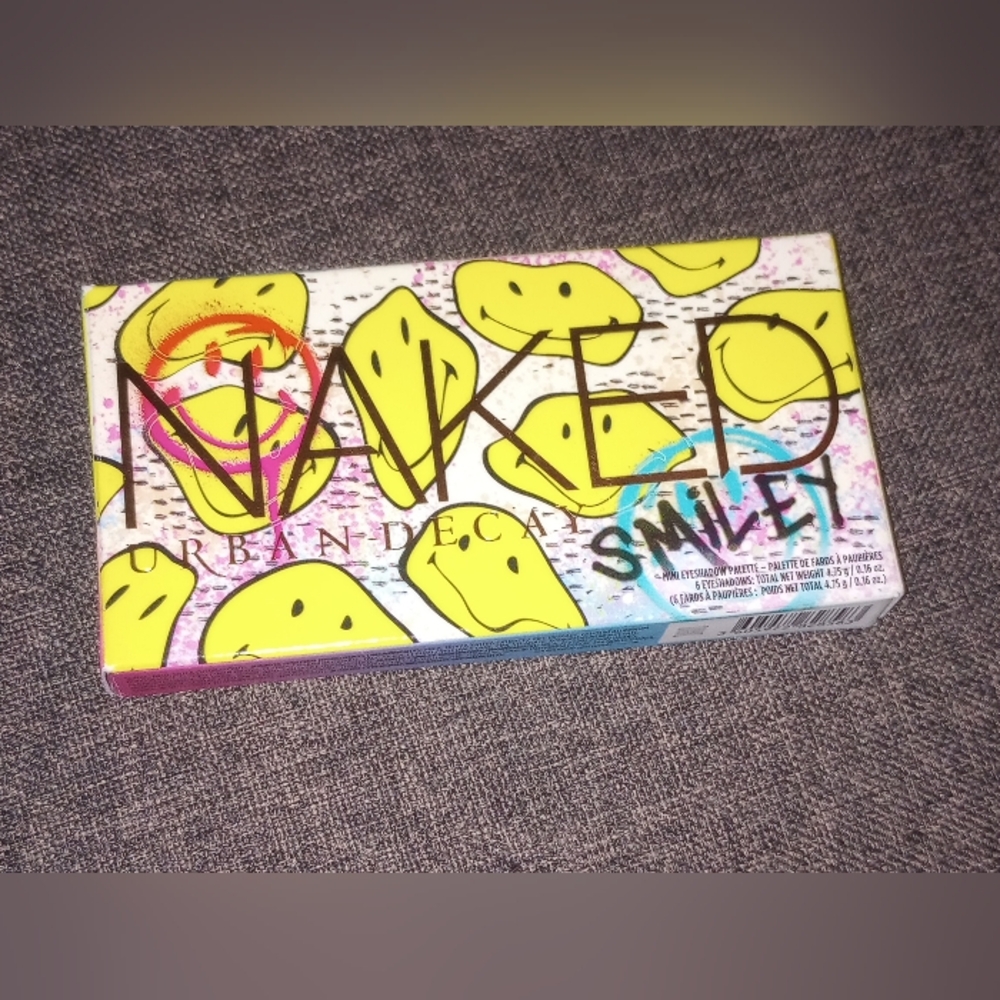 Urban Decay Naked Smiley